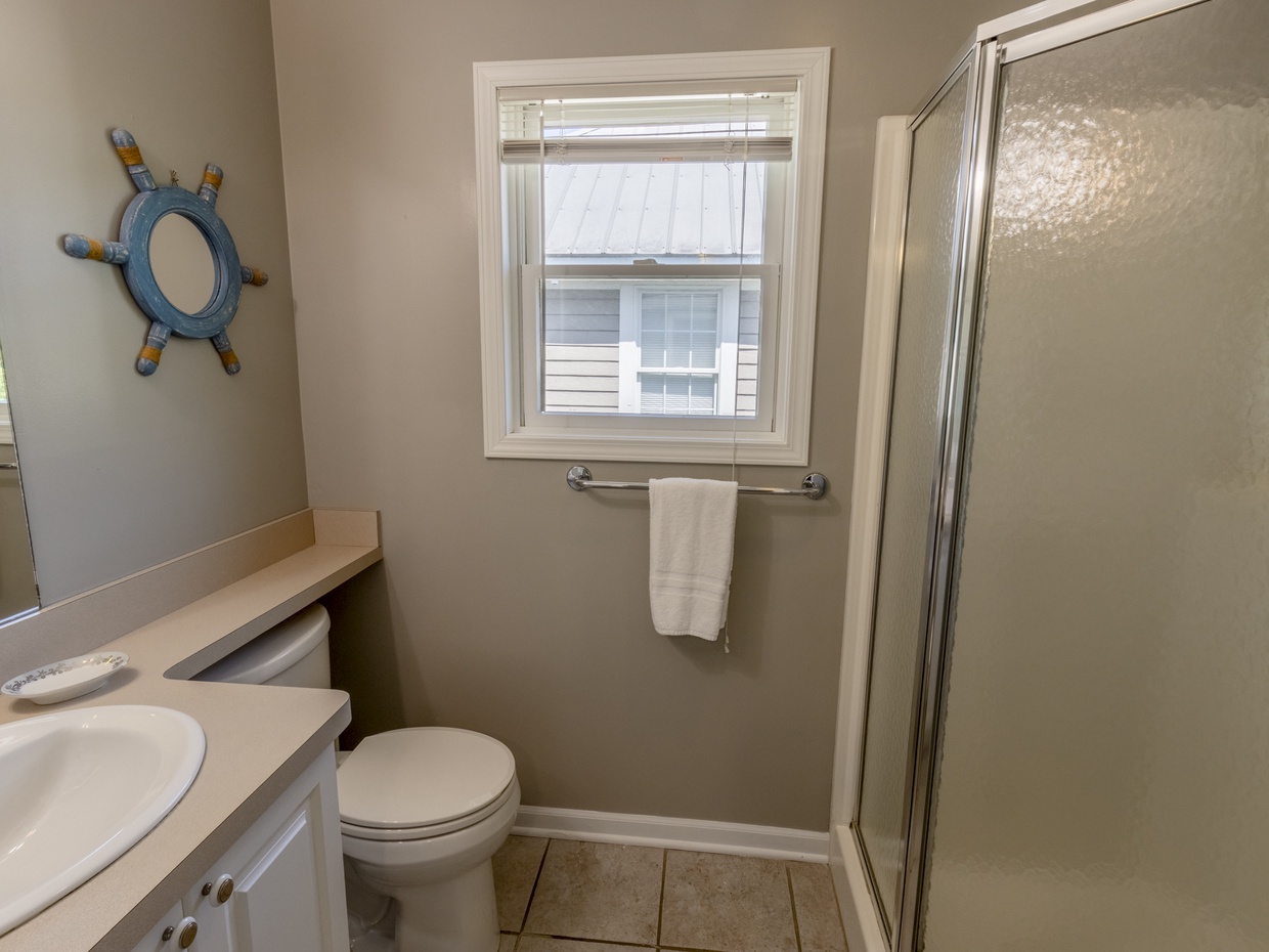 Main Level | 3/4 Bath 