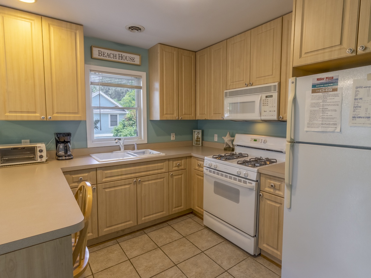Main Level | Kitchen
