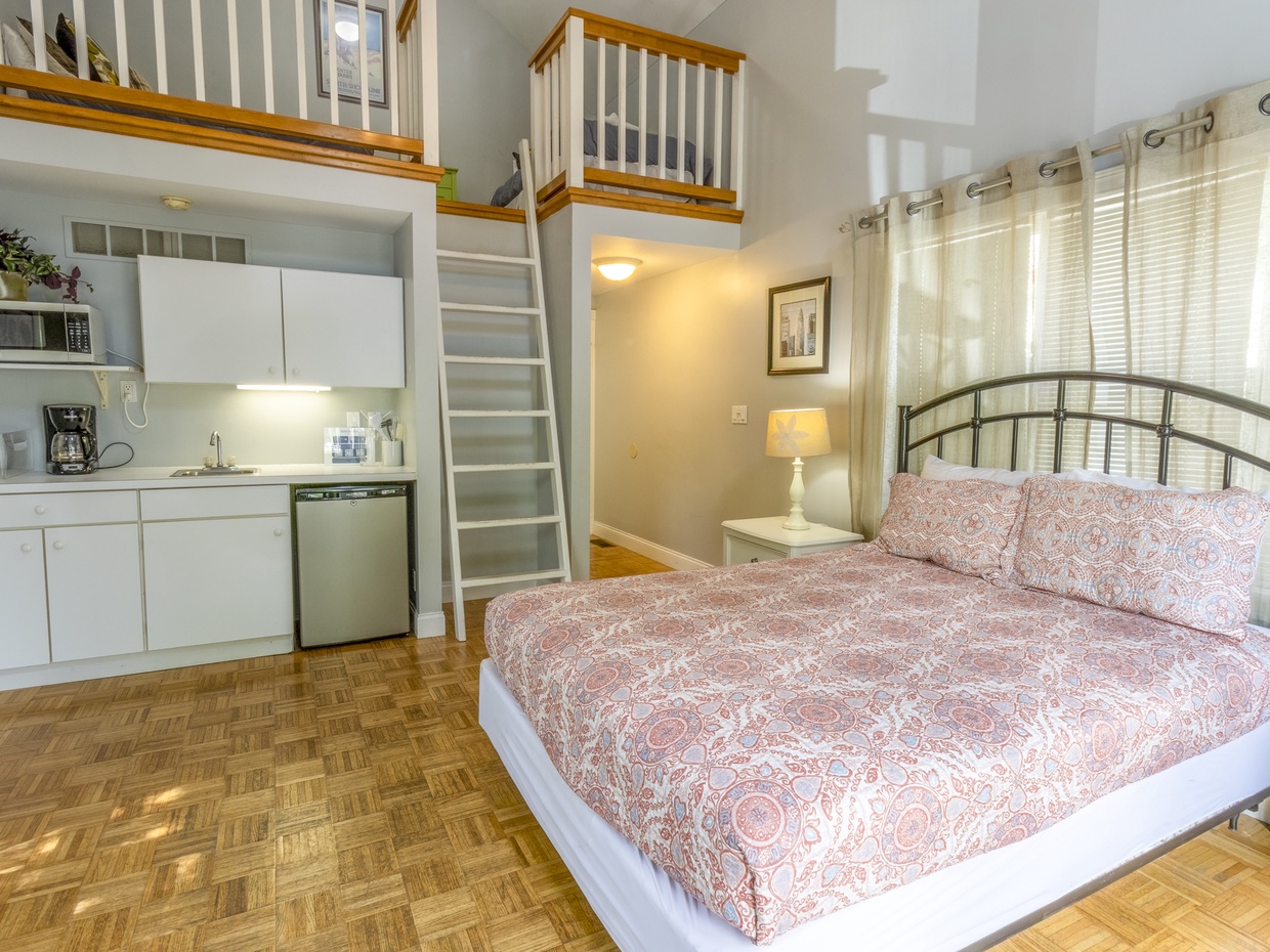 Guest House | Bedroom 6 | Queen | Kitchenette