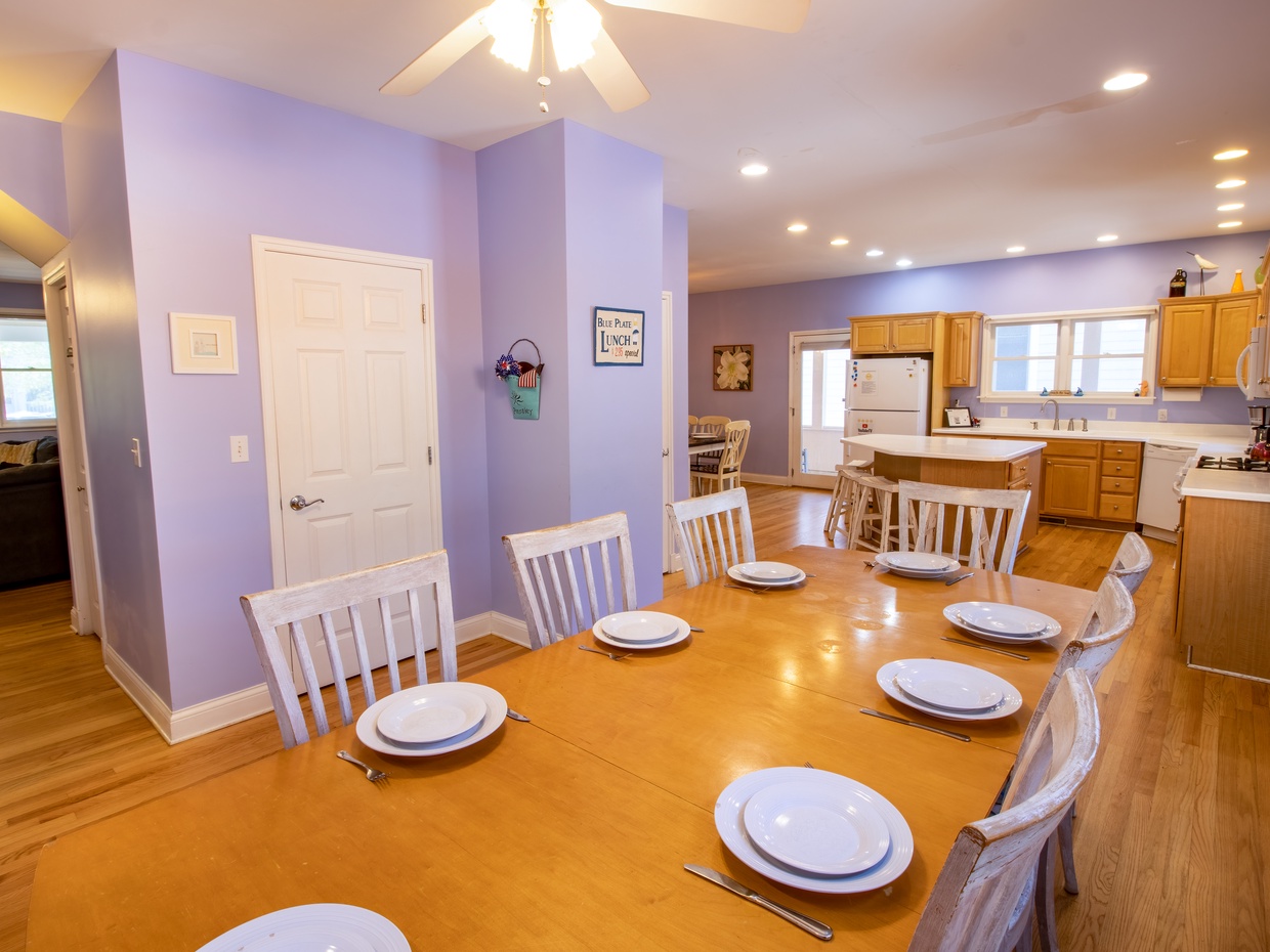 Main Level | Dining Room