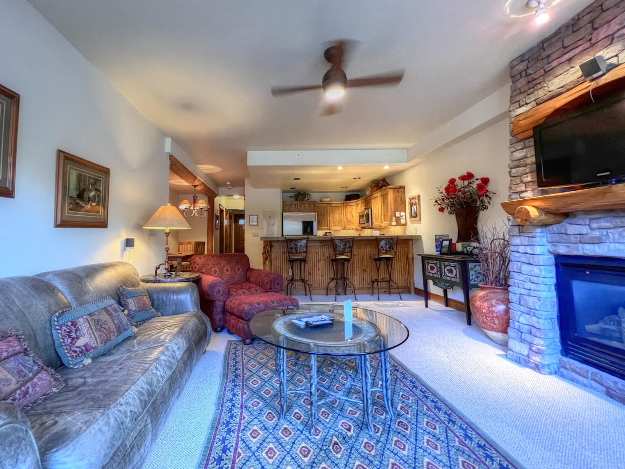 Black Bear Lodge #210, Crested Butte Vacation Rental