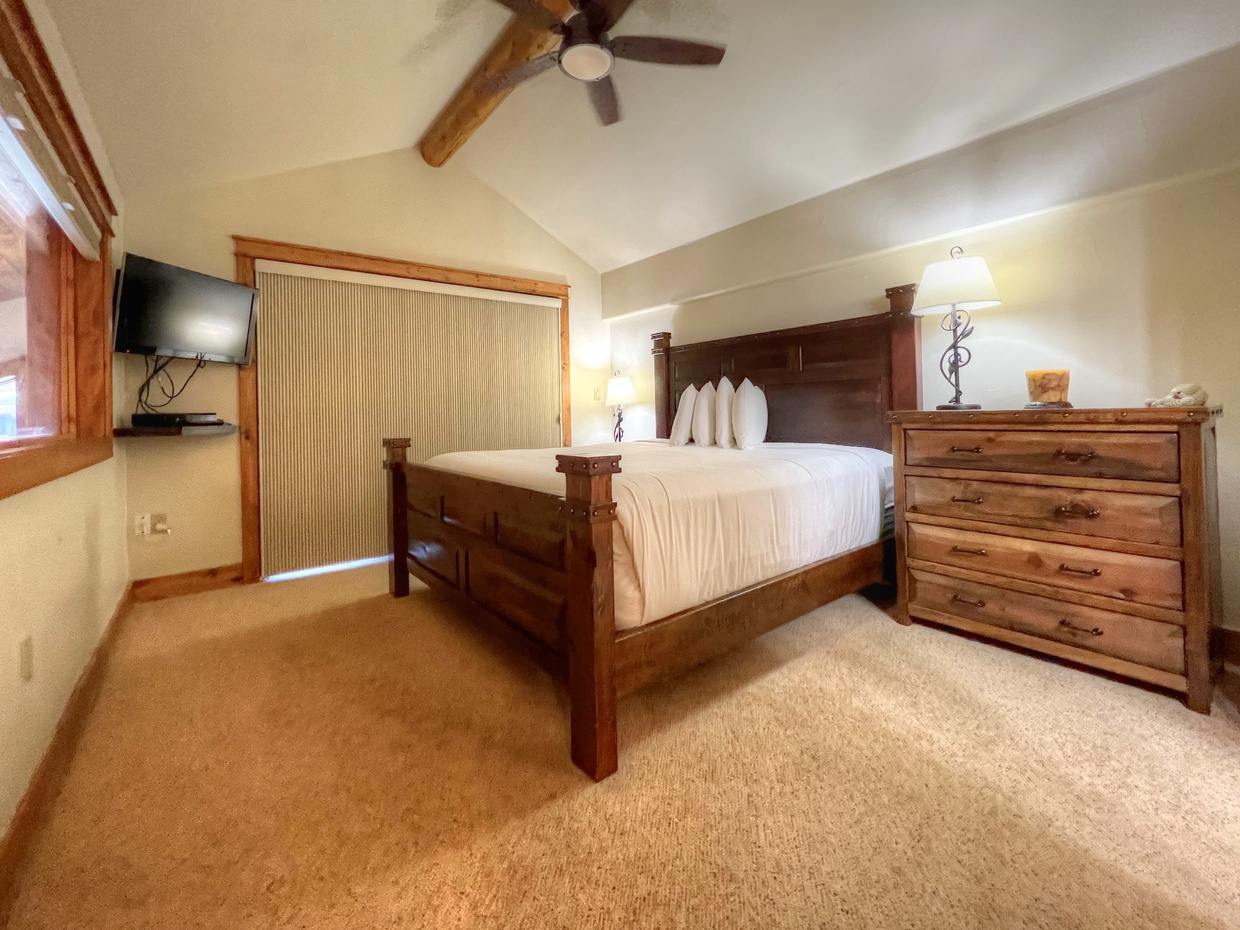 Black Bear Lodge #305, Crested Butte Vacation Rental
