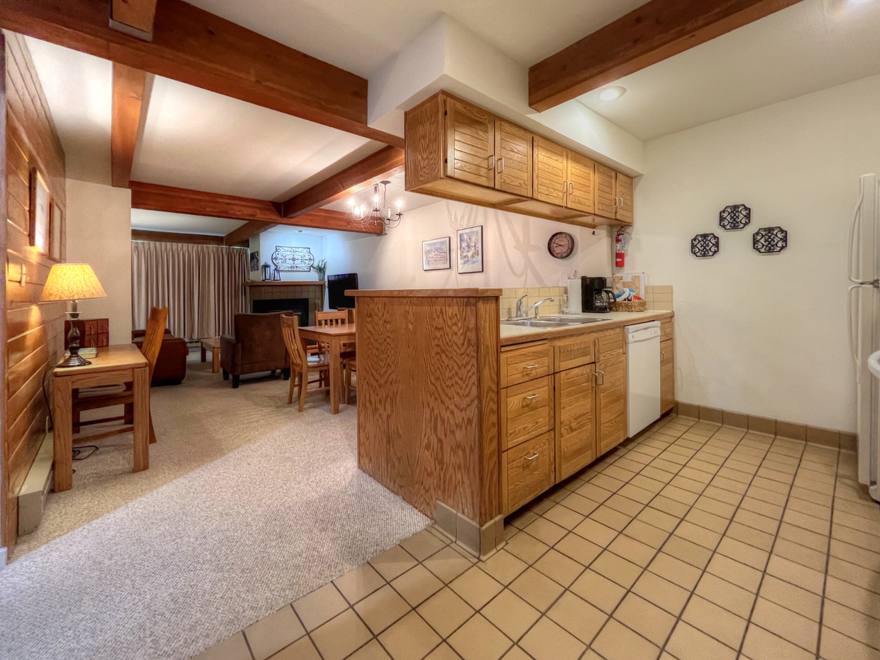 Mountain Edge #202, Crested Butte Vacation Rental