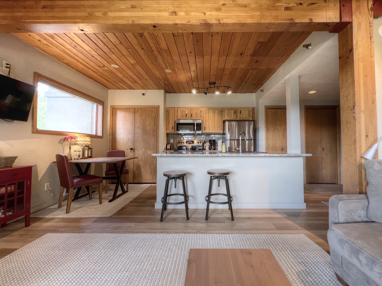 Wood Creek Lodge #102, Crested Butte Vacation Rental