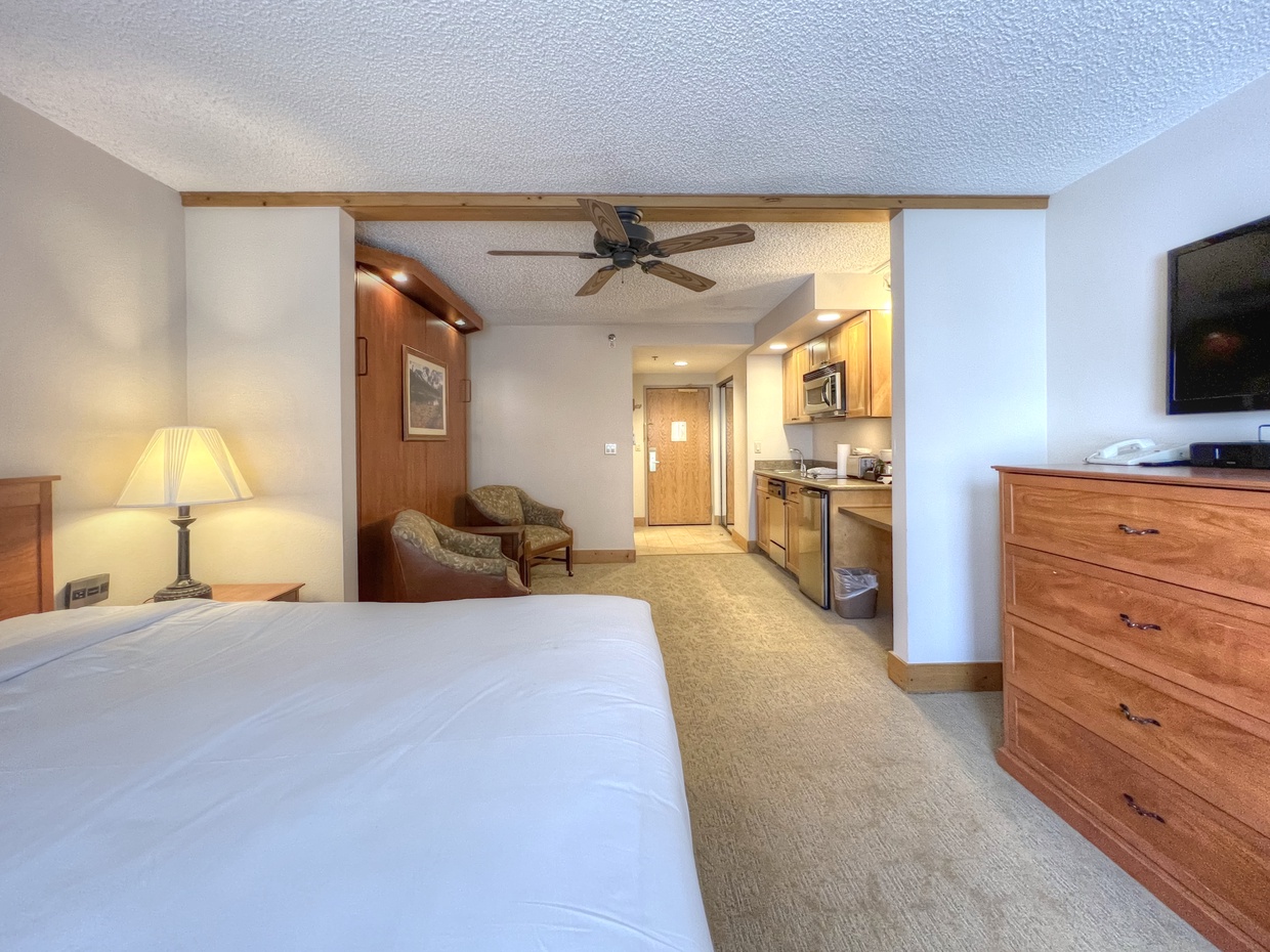 Grand Lodge #118, Crested Butte Vacation Rental
