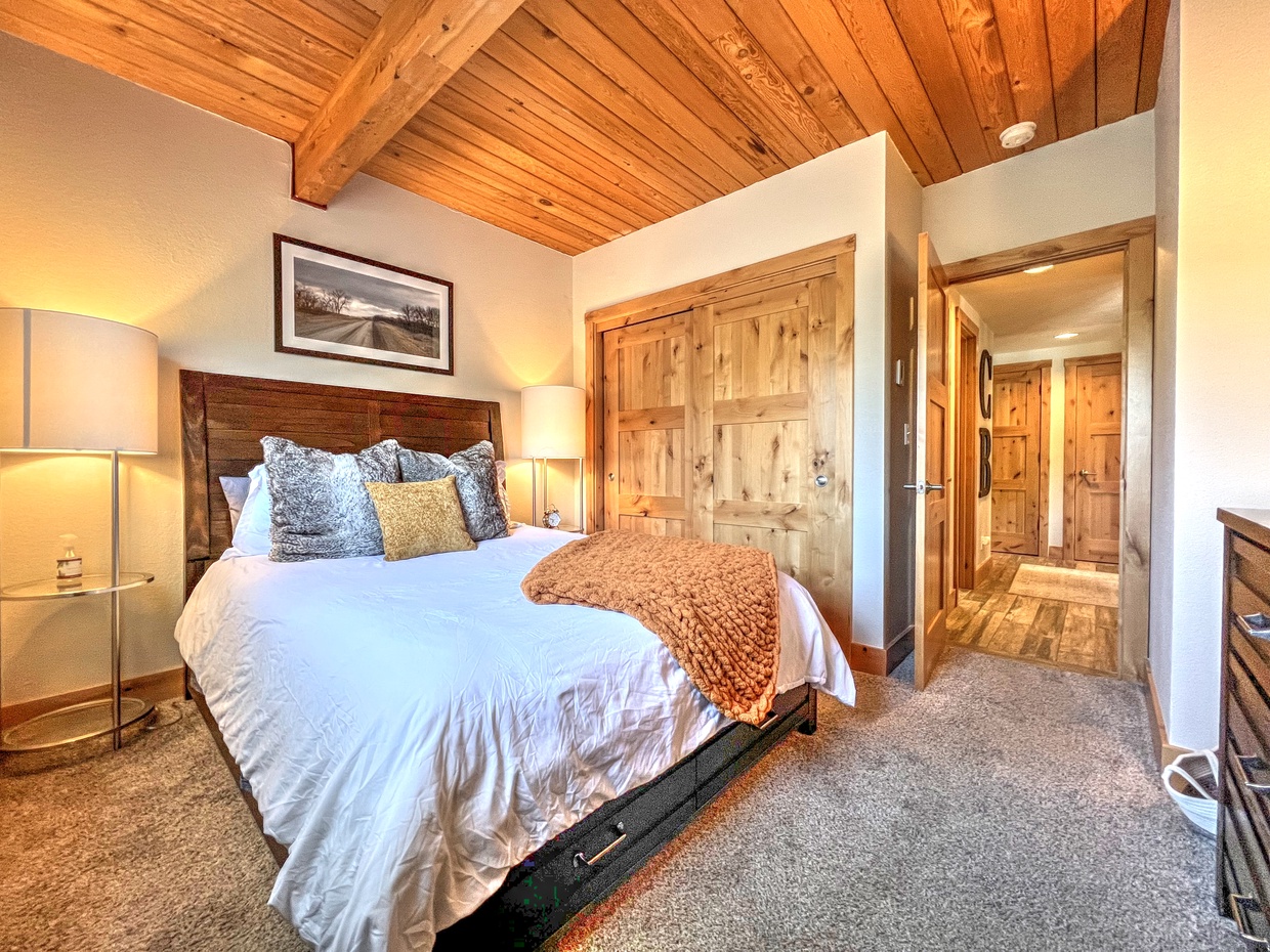 Crested Butte Vacation Rental, Wood Creek Lodge #304