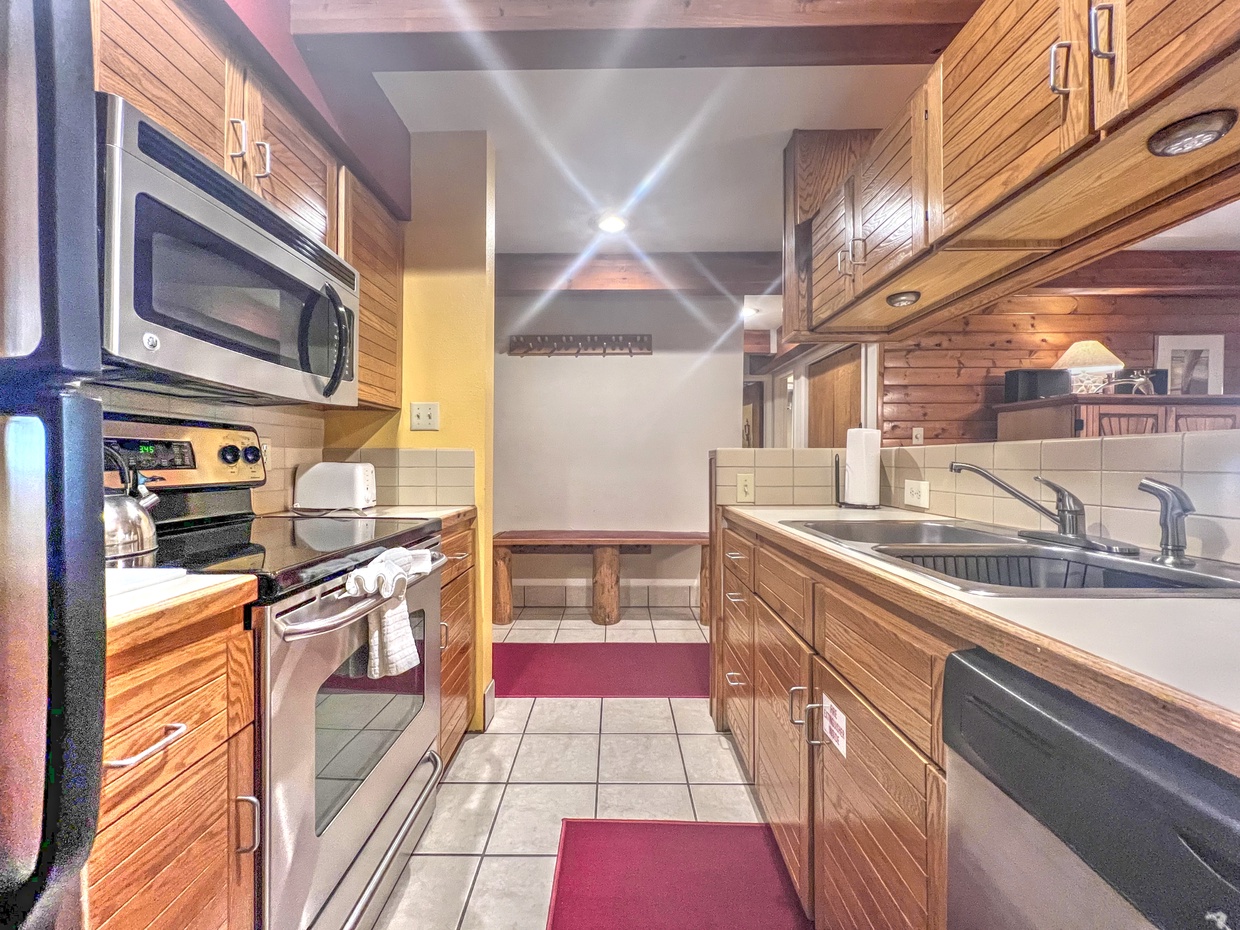 Crested Butte Vacation Rental, Mountain Edge #302