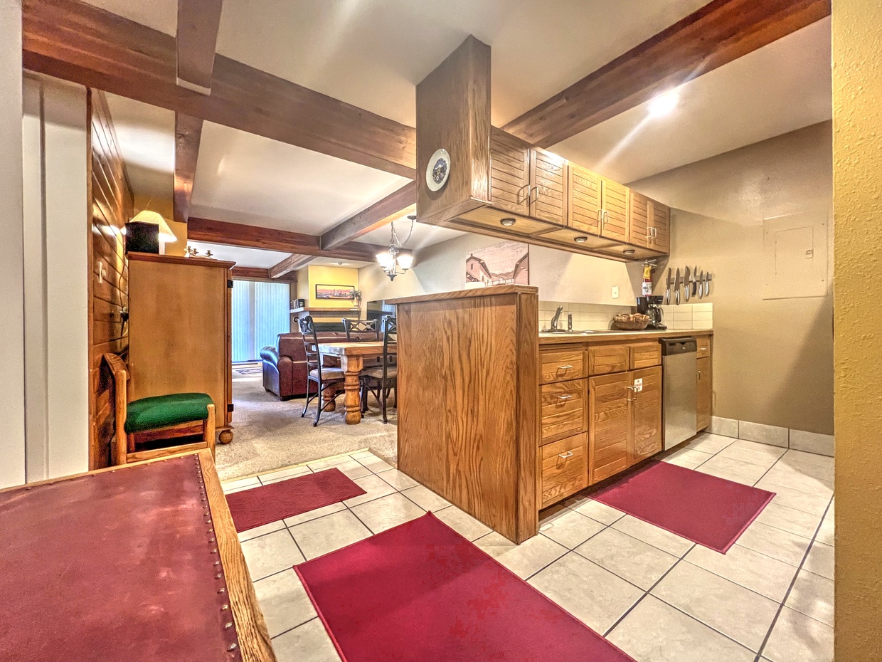 Crested Butte Vacation Rental, Mountain Edge #302