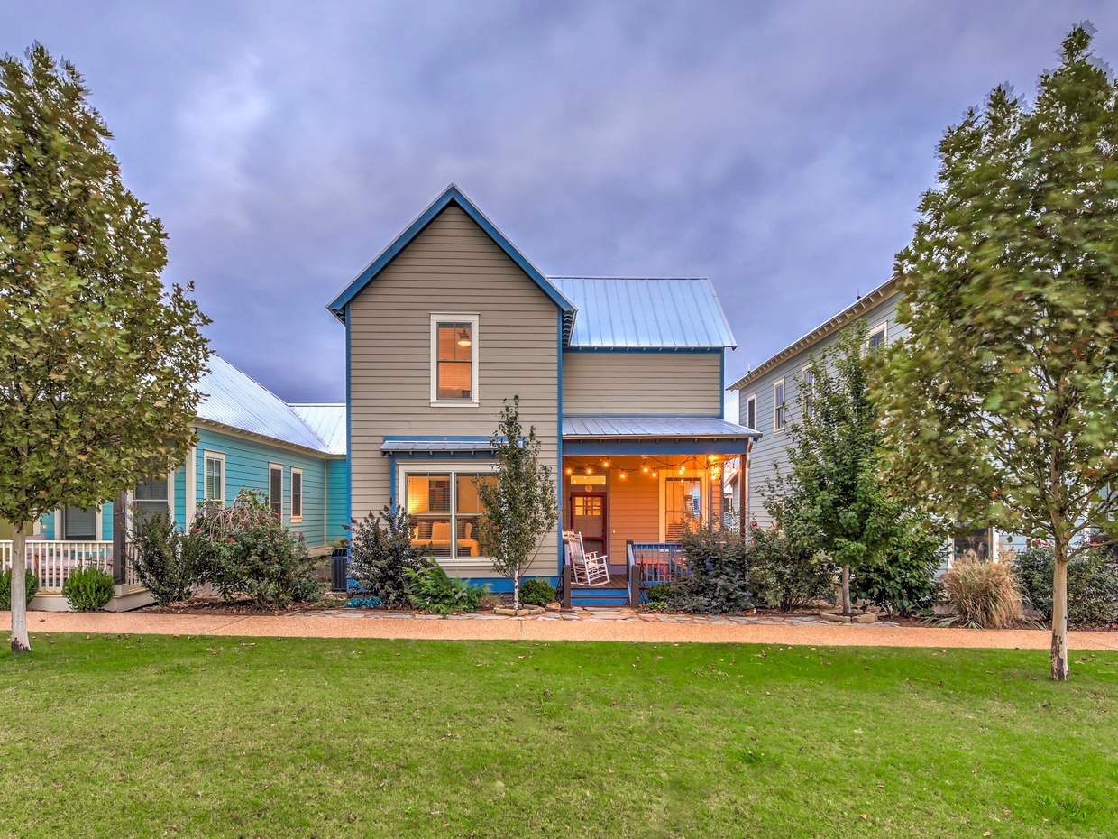 Home fronts Firefly Park