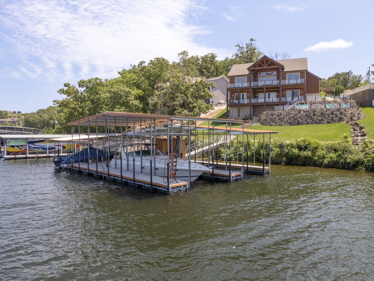 DOCK