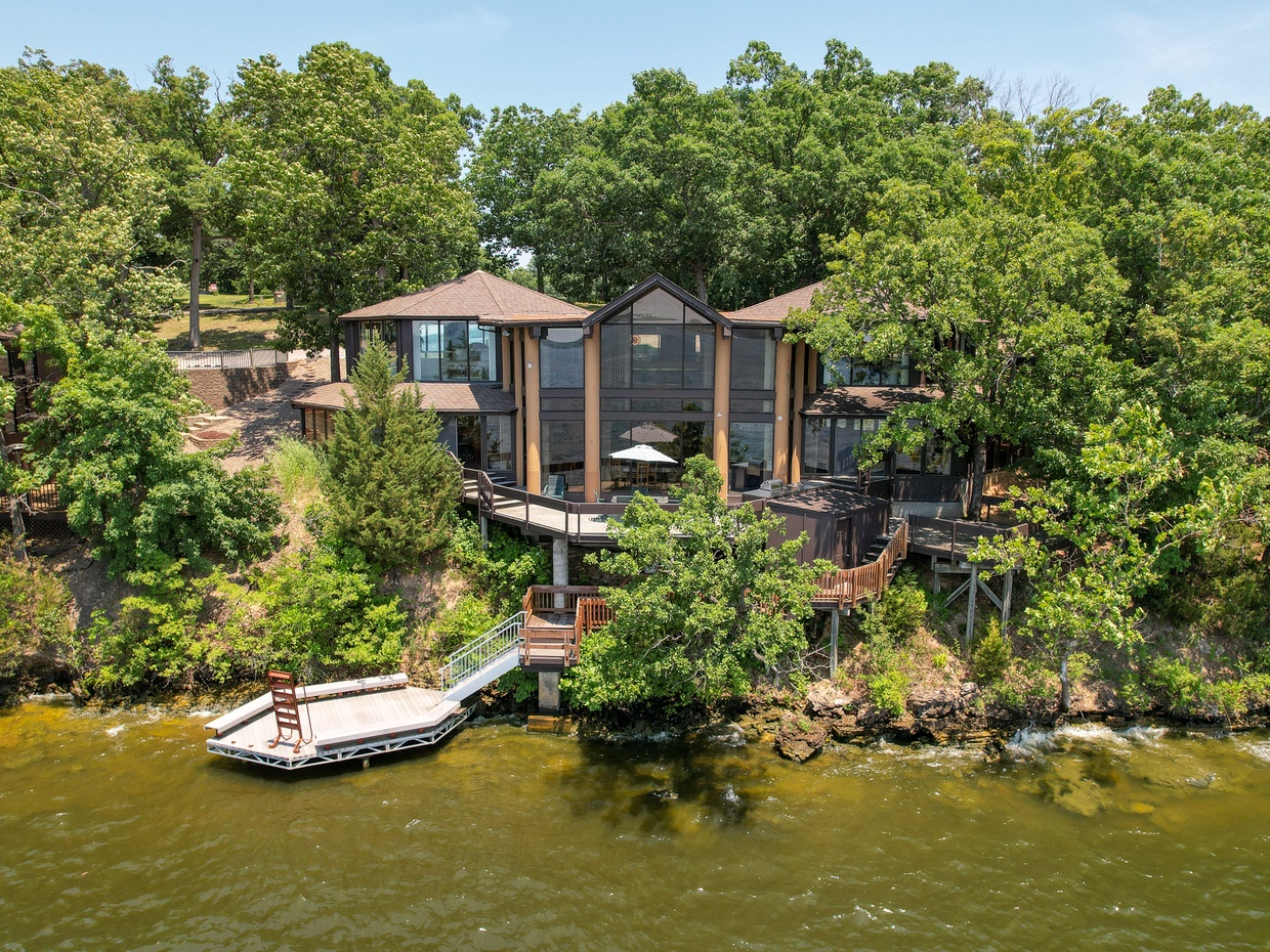 LAKEOZARKVACATION.COM