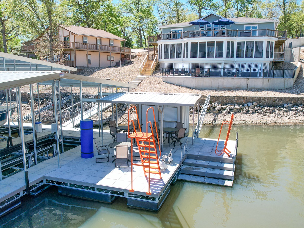 LAKEOZARKVACATION.COM