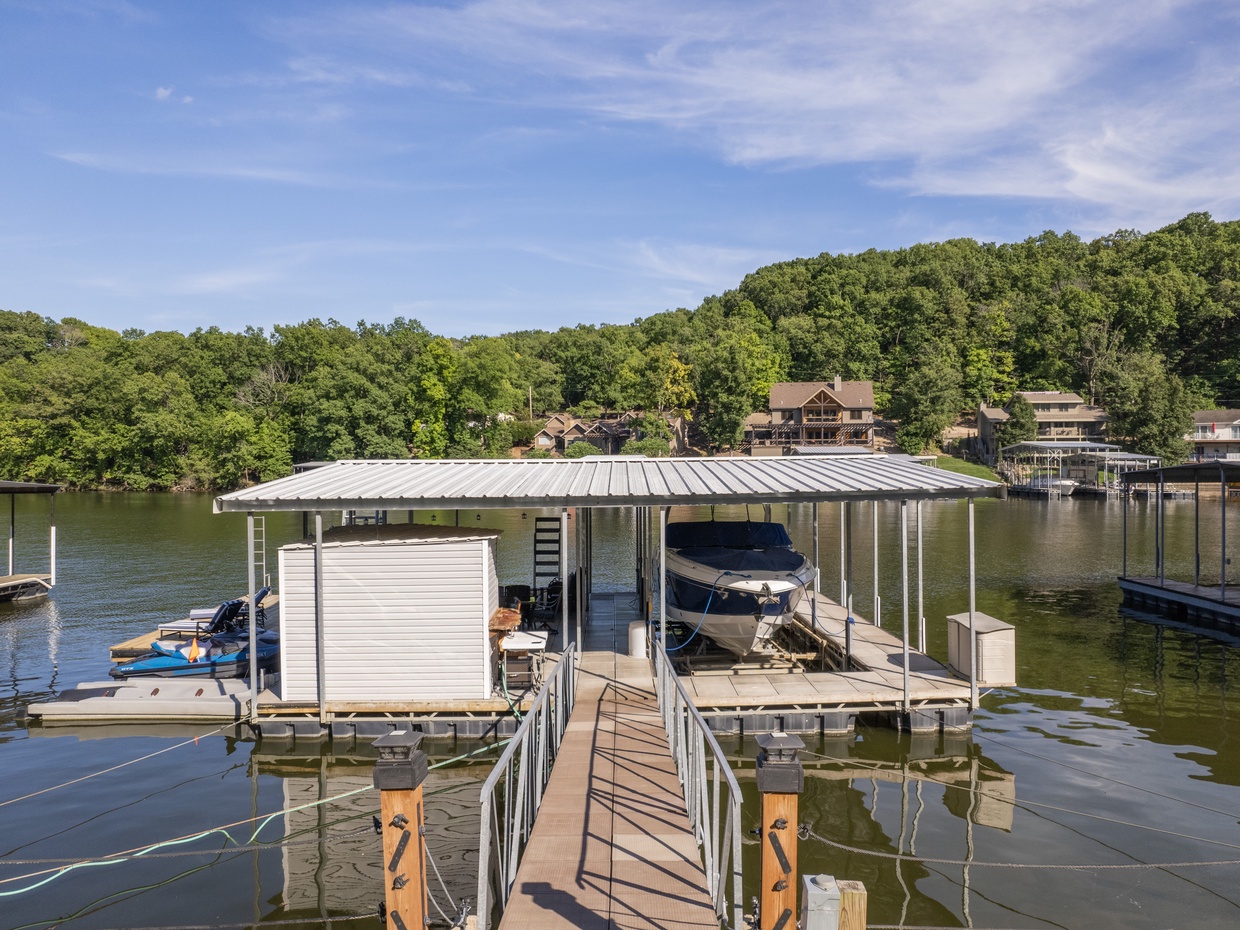 LAKEOZARKVACATION.COM