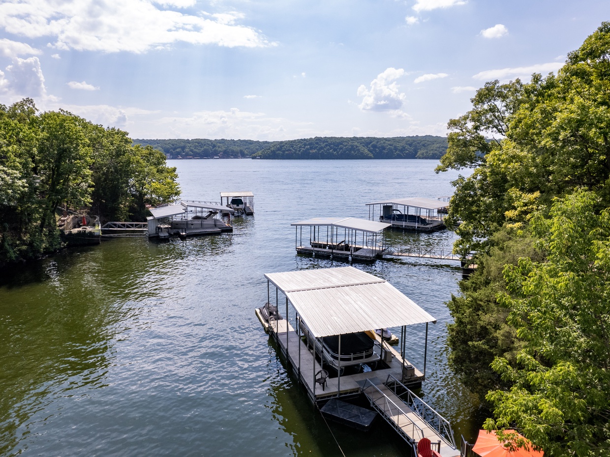 LAKEOZARKVACATION.COM