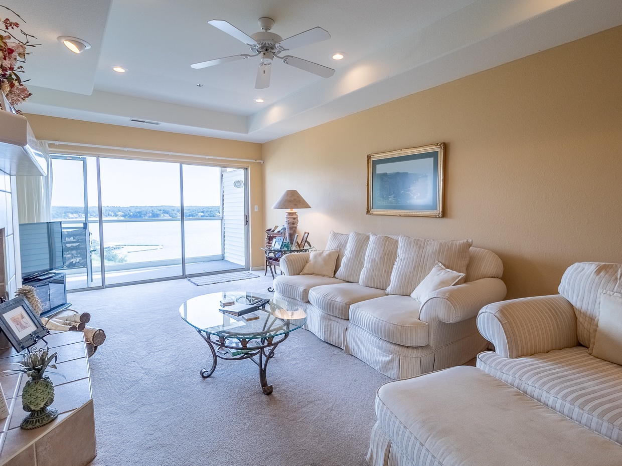 Lakeview living room