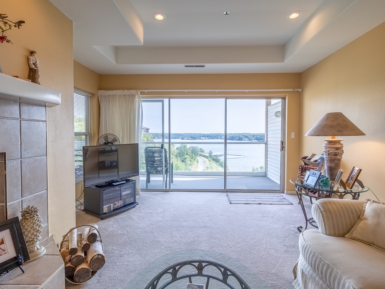 Lakeview living room