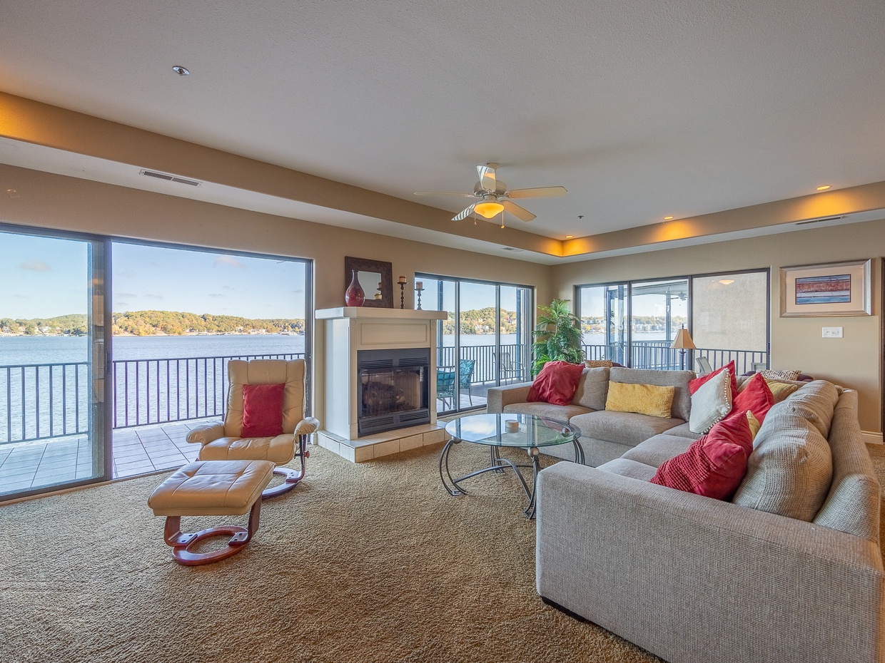 LAKEOZARKVACATION.COM