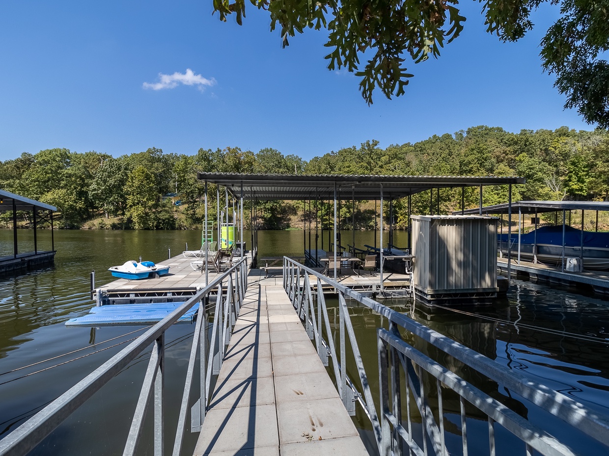 LAKEOZARKVACATION.COM