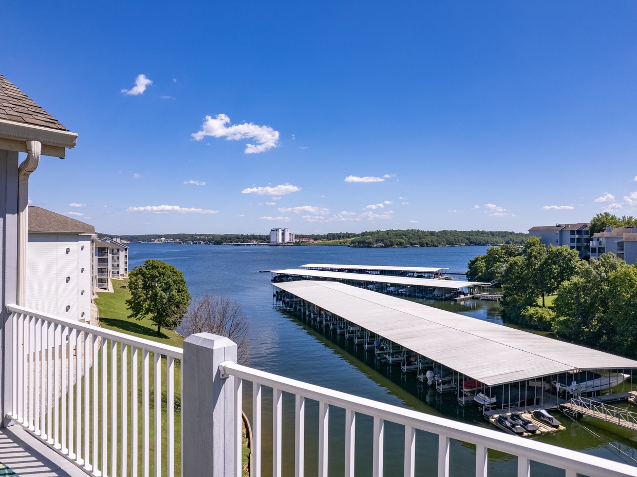 LAKEOZARKVACATION.COM