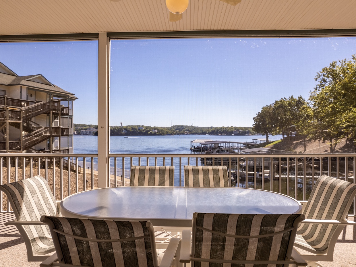 LAKEOZARKVACATION.COM