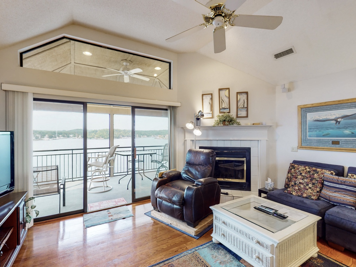 Lakeview living room
