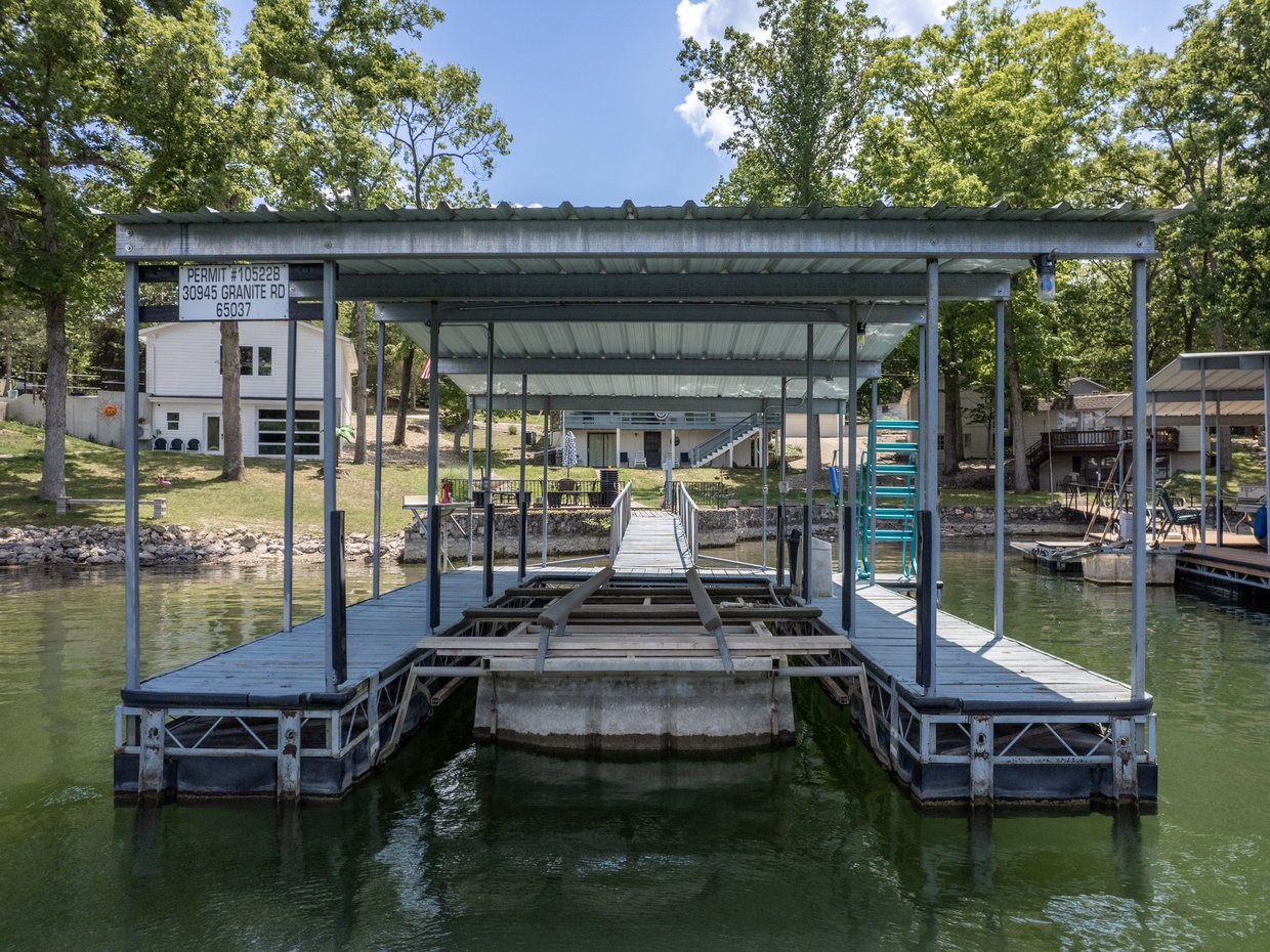 LAKEOZARKVACATION.COM