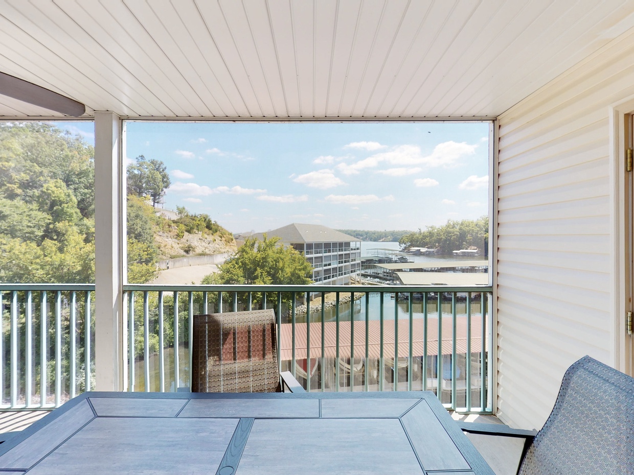 LAKEOZARKVACATION.COM