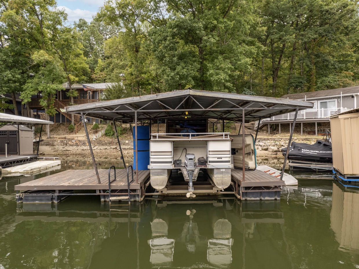 LAKEOZARKVACATION.COM