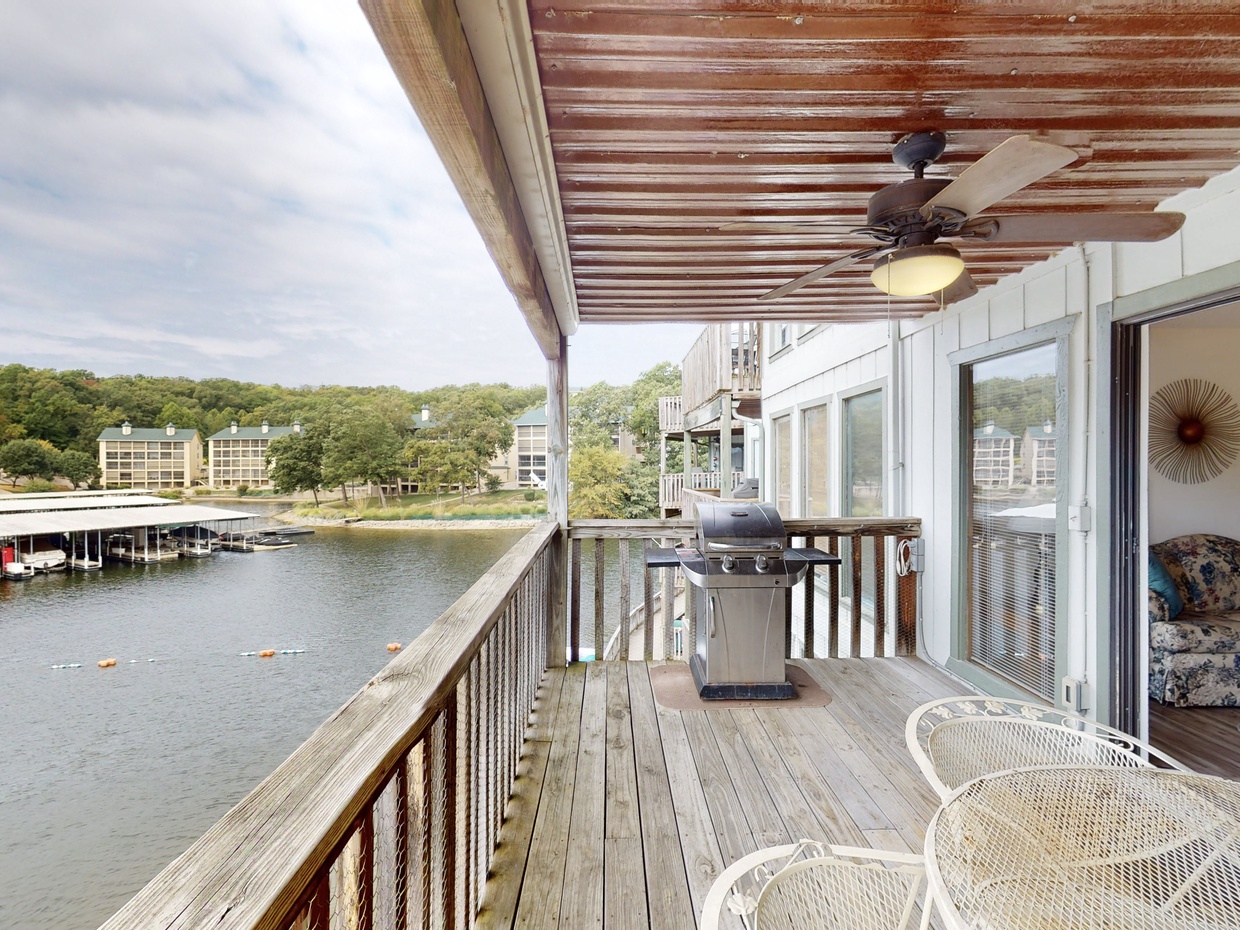 LAKEOZARKVACATION.COM