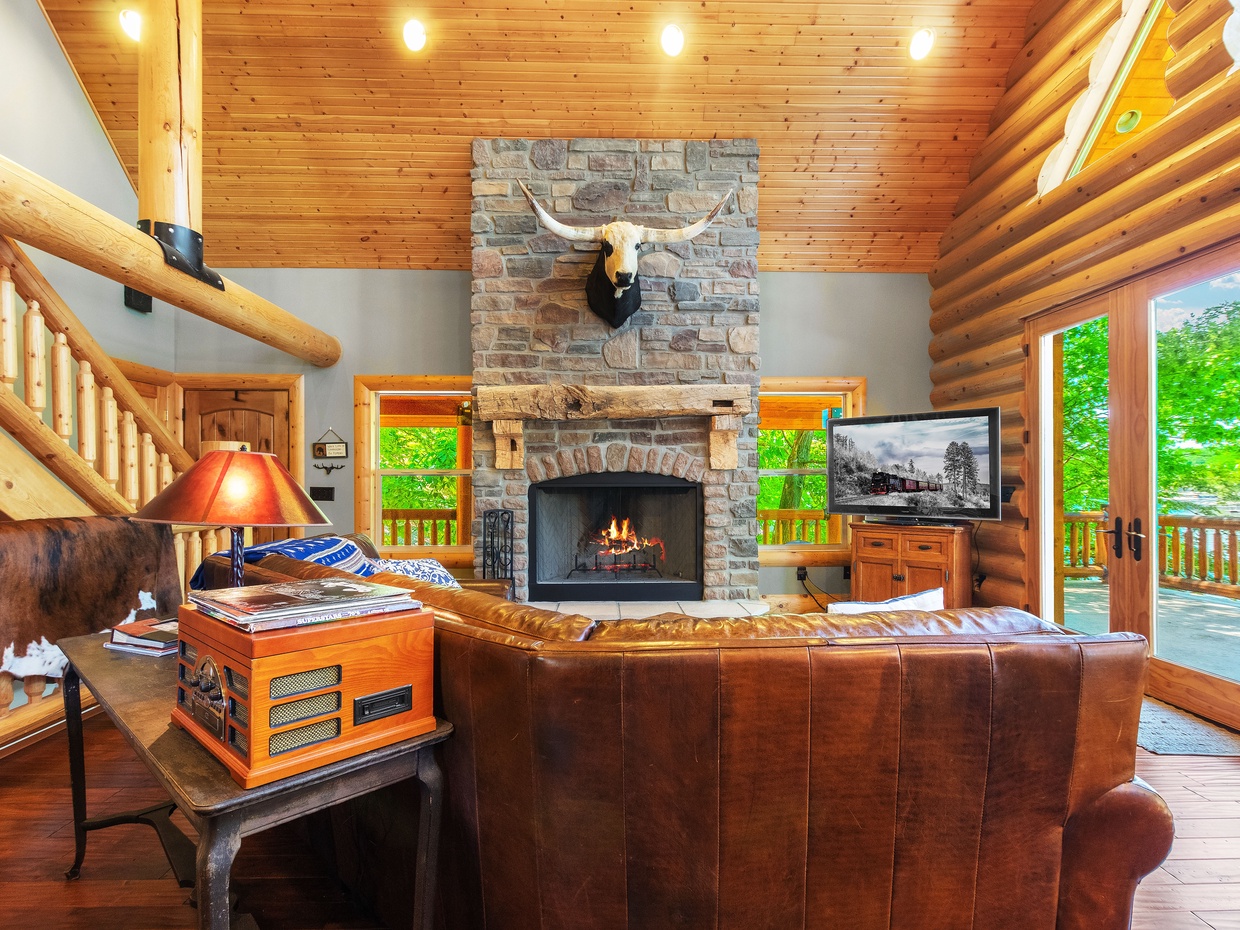 Lakeview living room
