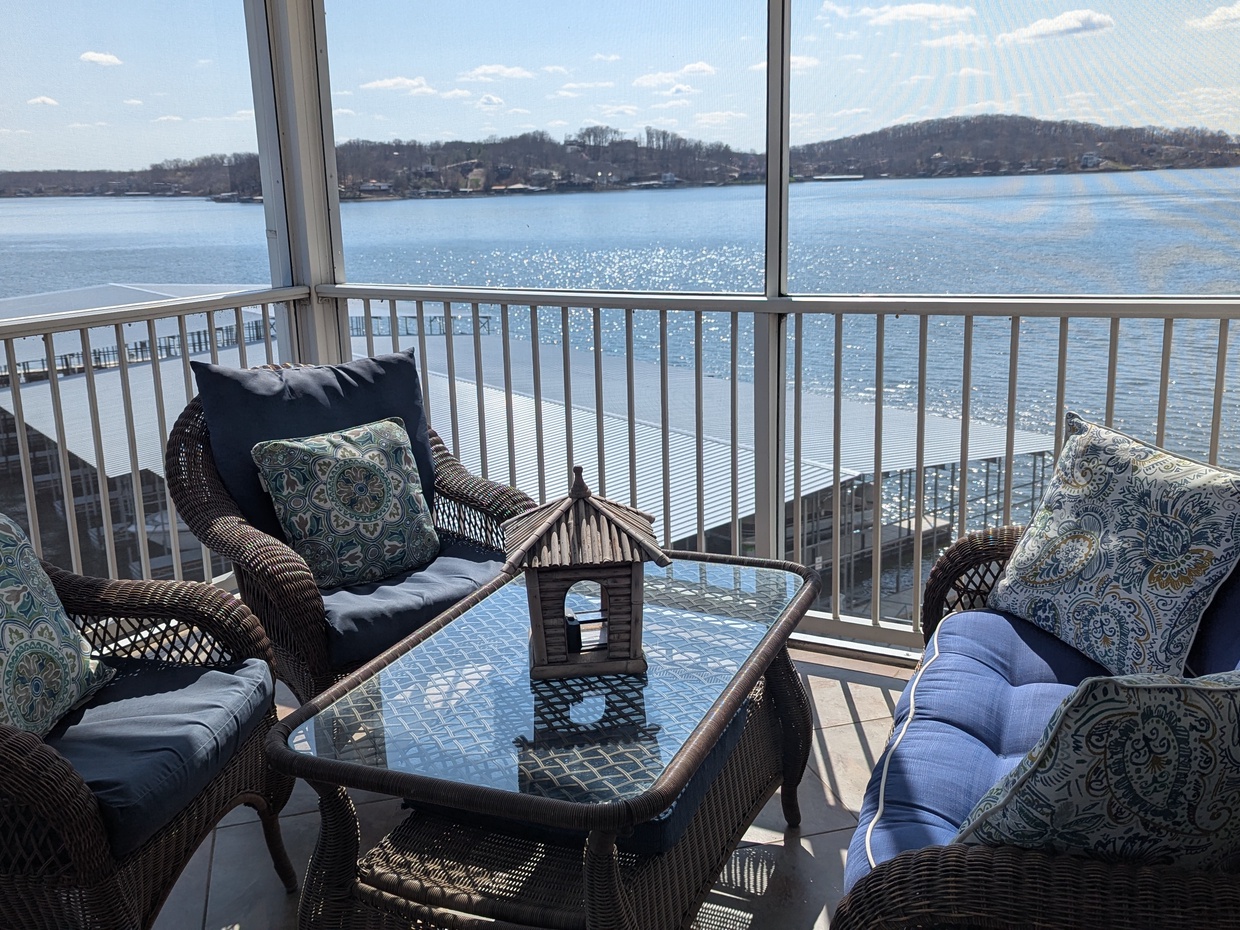 LAKEOZARKVACATION.COM