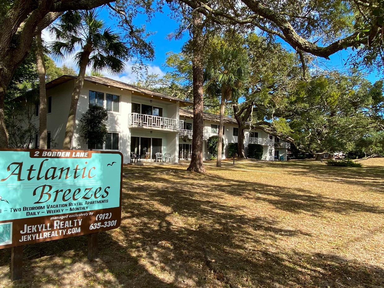 Atlantic Breeze #2 | A Jekyll Island Vacation Rental