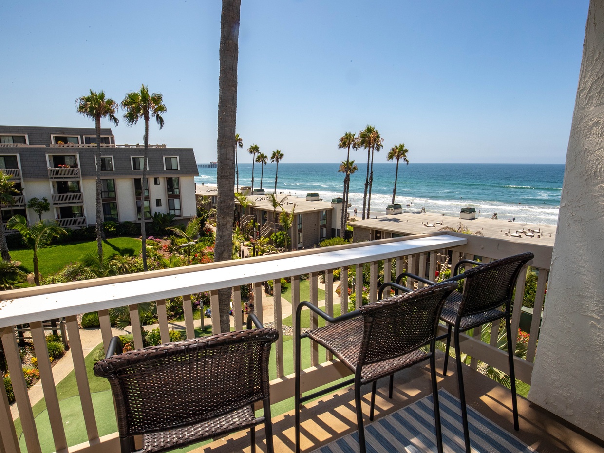 Ocean-Close Whitewater Views!