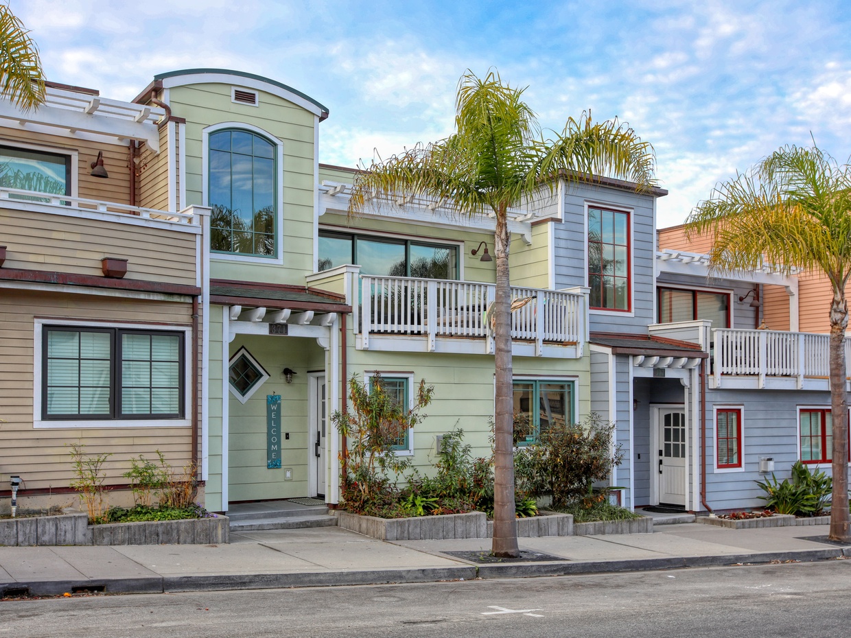 Welcome to your perfect beach retreat! This spacious two-master-ensuite condo is just a 2-minute stroll from the sparkling shores of Avila Beach.