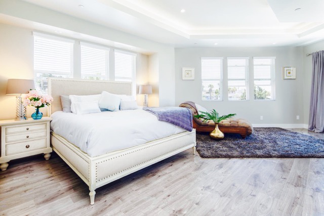 Master suite is on the third level, just off the living area. Master suite has a king bed and private access to deck. 
