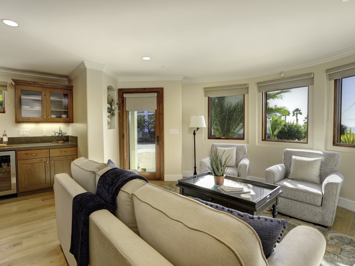 Enjoy the sunny sitting area by day, and an additional sleeping accommodation by night. The couch converts into a queen-size sleeper sofa.