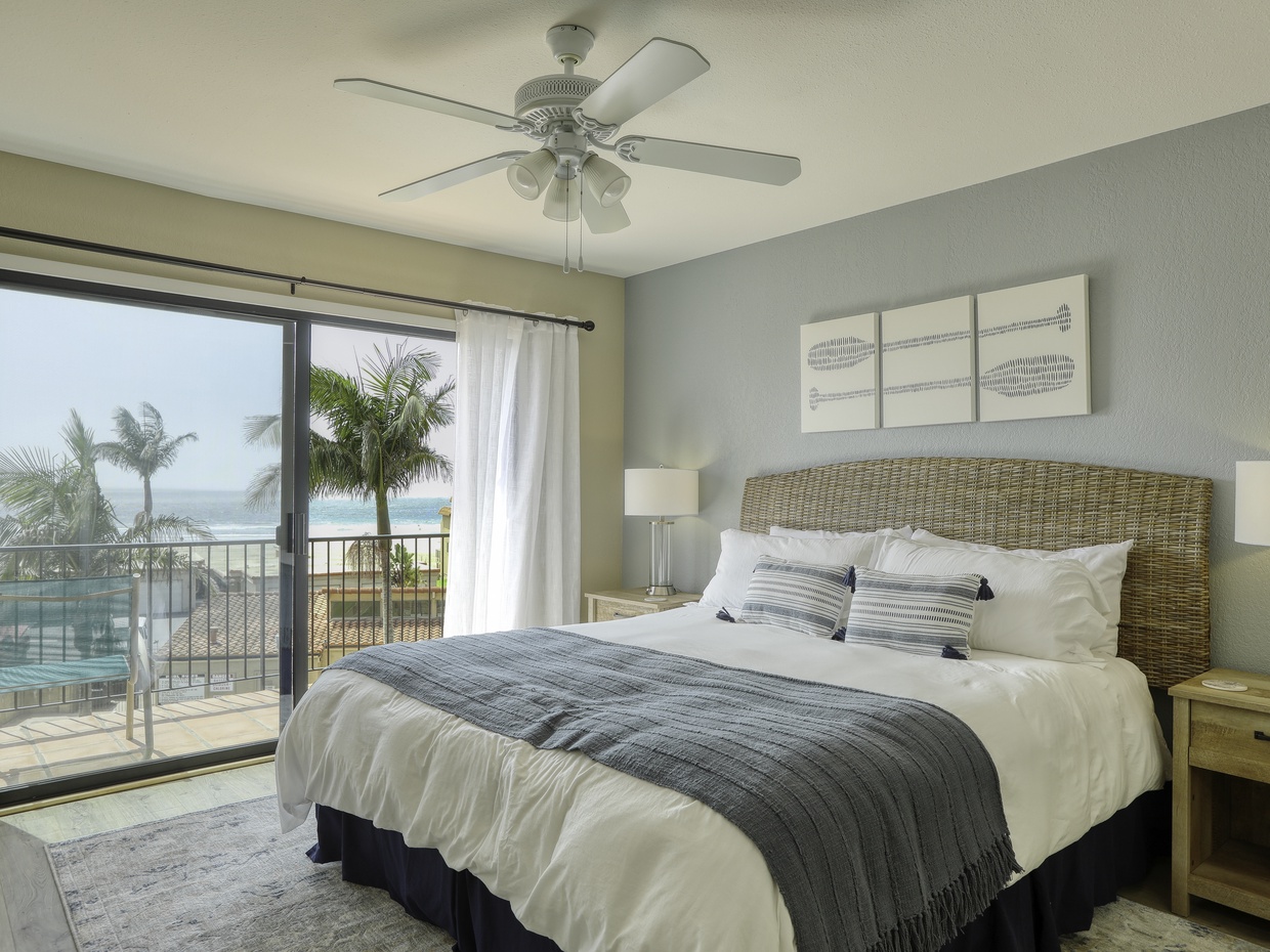 Drift off from the therapeutic salty ocean breeze. 