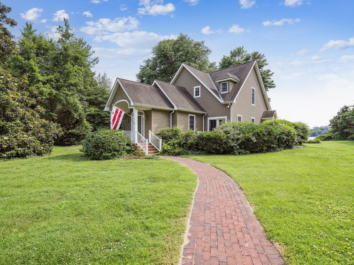 Miles Rest Easton Vacation Rental