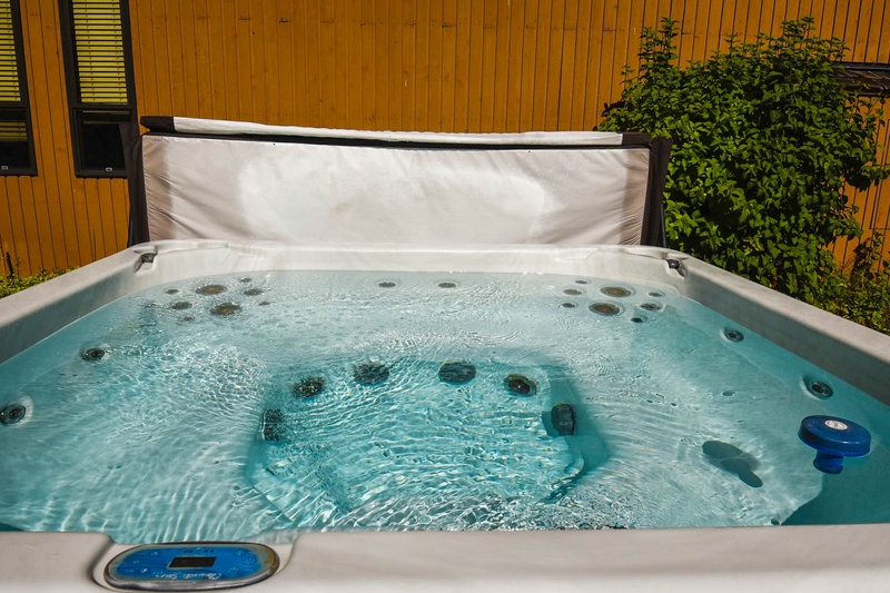 Complex Hot Tub