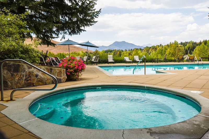 Complex Hot Tub