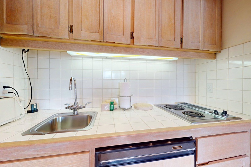 Studio Kitchenette