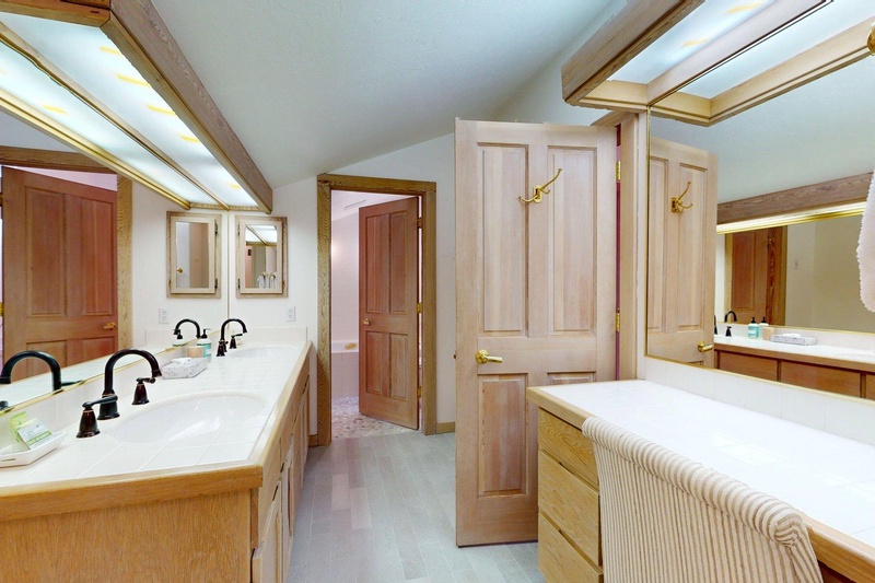 Studio Bathroom