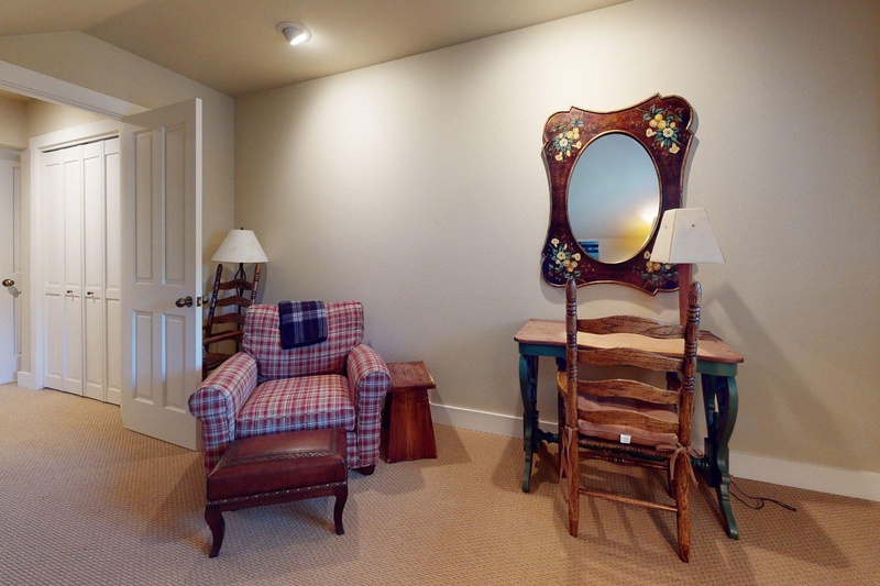 Second Floor Office