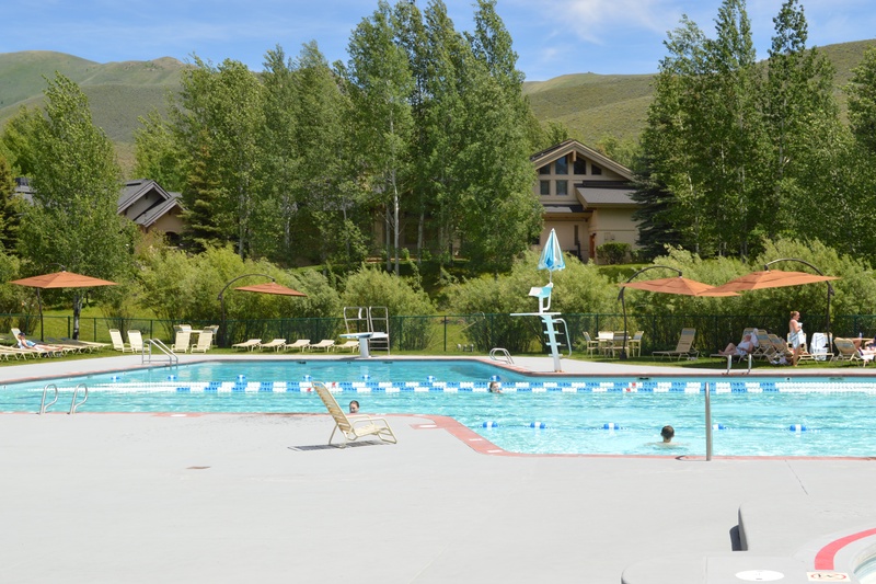 Elkhorn Resort Pool (summer)