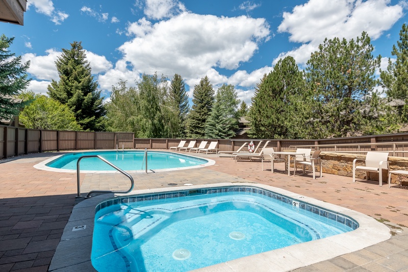 Snowcreek Pool