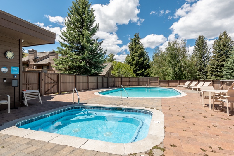 Snowcreek Pool