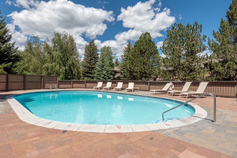 Snowcreek Pool