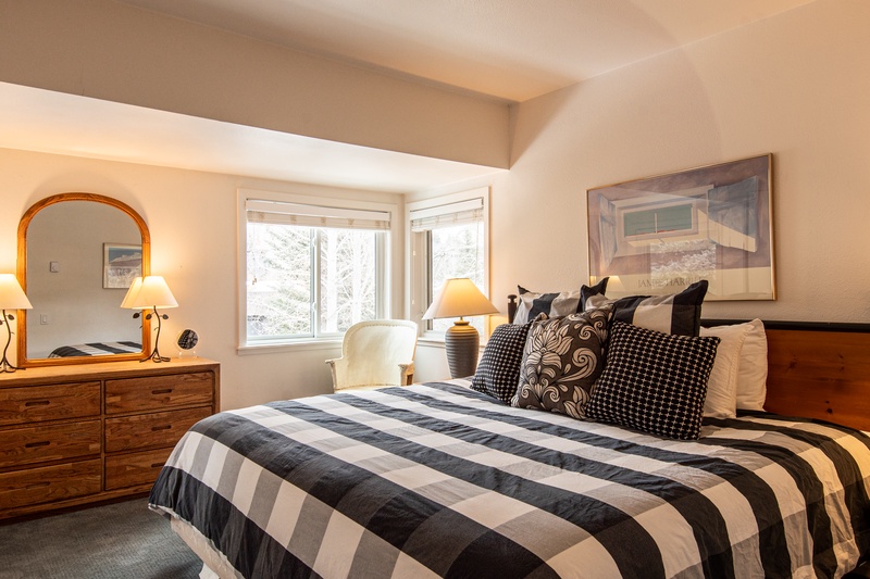 2nd Bedroom