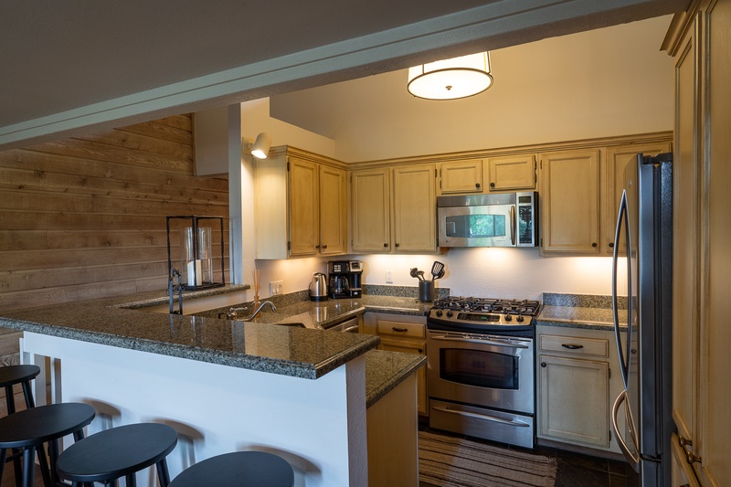 Kitchen/Bar
