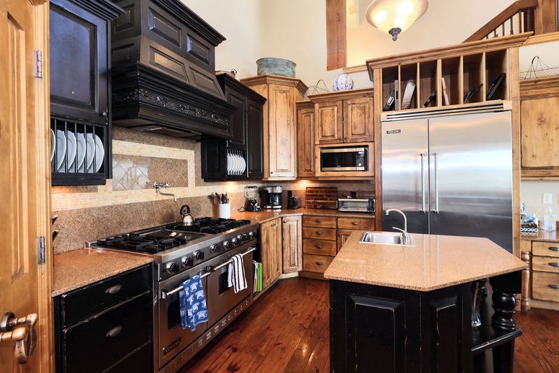 Full Kitchen